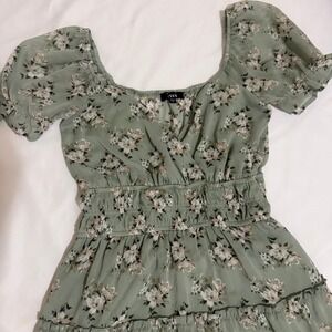 Trixxi Sage Green Floral Smocked Mini Dress Womens Small Puff Slv Tiered Ruffle